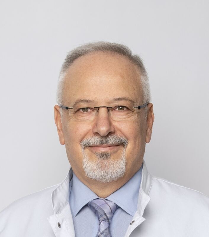 Dr. med. Aris Psychias